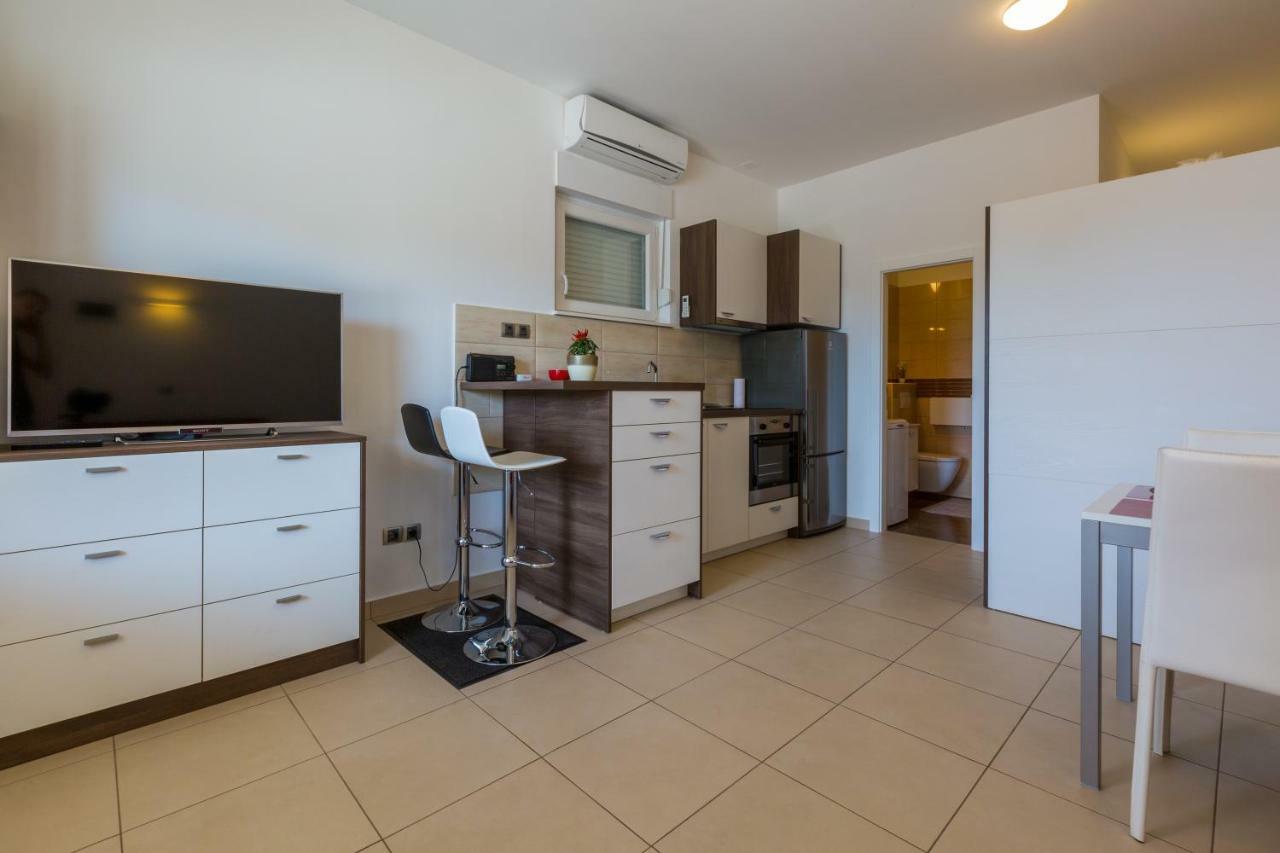 Apartmani Josip 德拉马利 外观 照片
